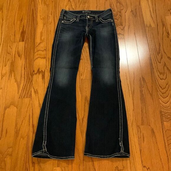 Silver Francis 22”  Size W27/L33 Flare dark wash denim jeans - Picture 1 of 11